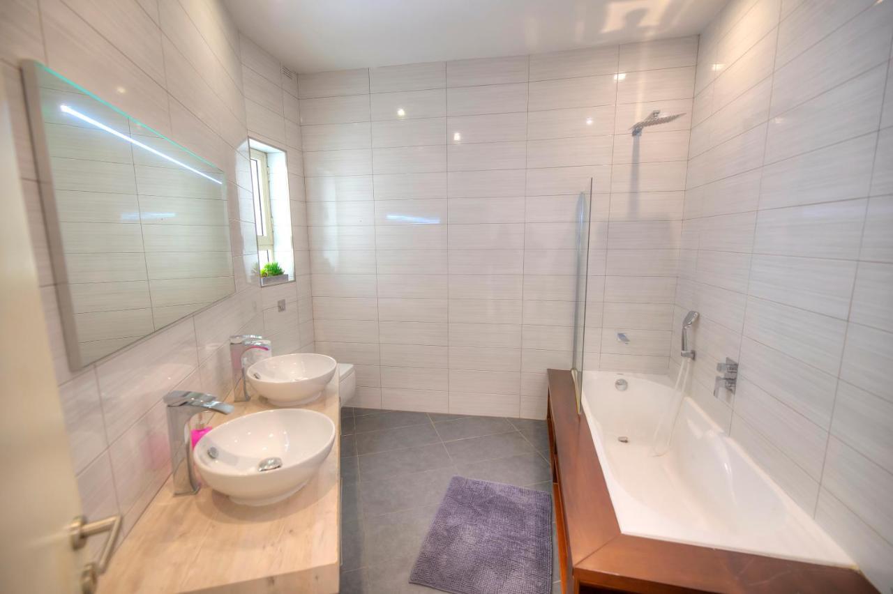 Spacious 4 Bedrooms With Sea View Balcony Goslm-3 Sliema Eksteriør bilde